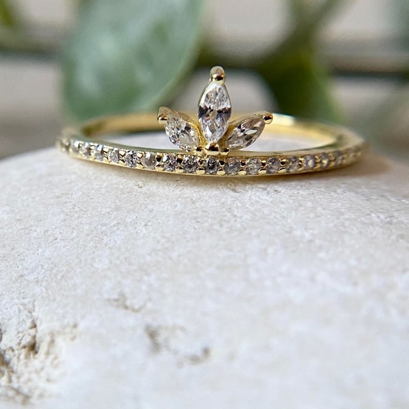 Dainty Lotus Flower 14k Gold Plated Ring Minimal Stacking Ring 925 Sterling Silv - Picture 3 of 4